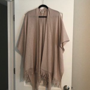 Ann Taylor loft light pink poncho